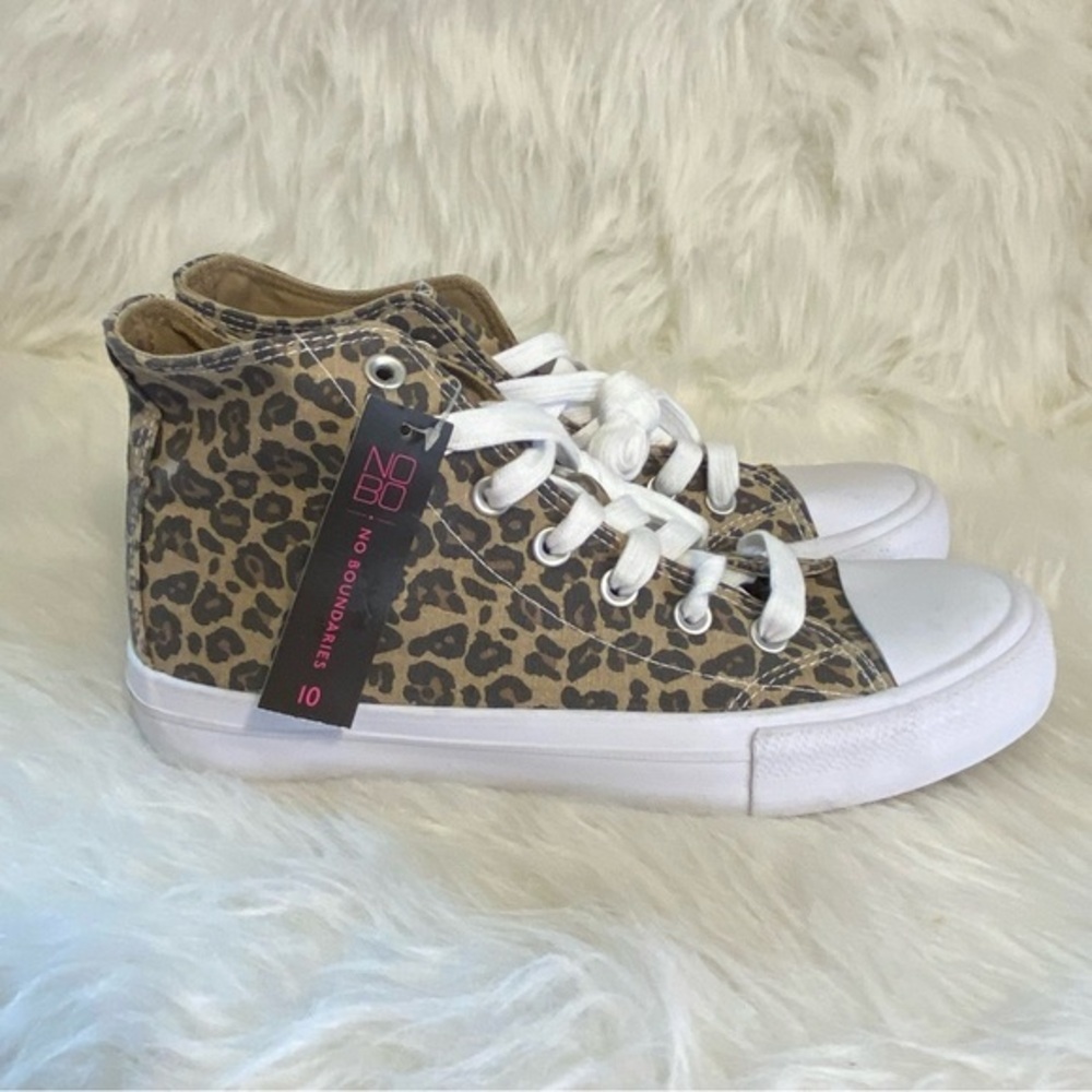 New No Boundaries Shoes‎ Size 10 Women’s High Top